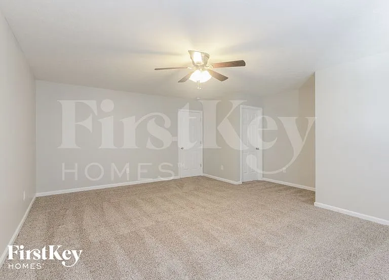 5273 Brandywine Dr — Photo 8