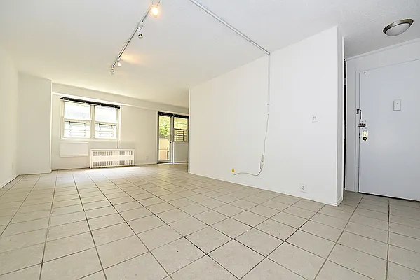 Rented by Keller Williams NYC | media 26