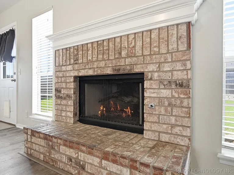 1217 W 117th Ct S — Photo 7