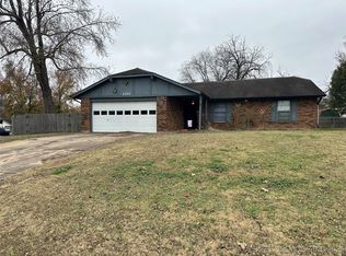 1707 Beaver Rd, Muskogee, OK 74403