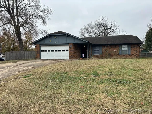 1707 Beaver Rd, Muskogee, OK 74403