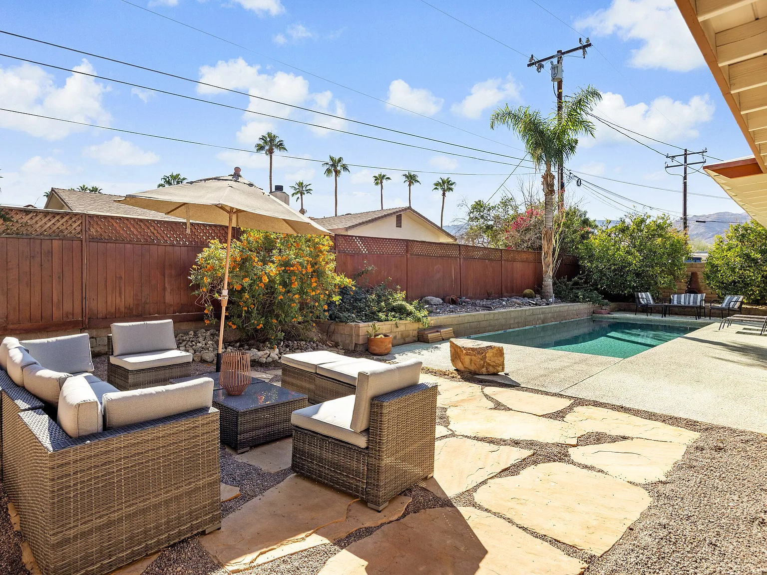 3 bed, 1955 sqft, $4,000 — Photo 3