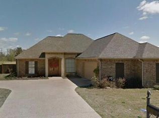 243 Clubview Cir, Pearl, MS 39208