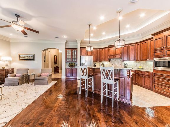 5th image of 106 Fernridge Dr