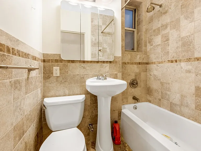515 E 88th St #3G — Photo 8