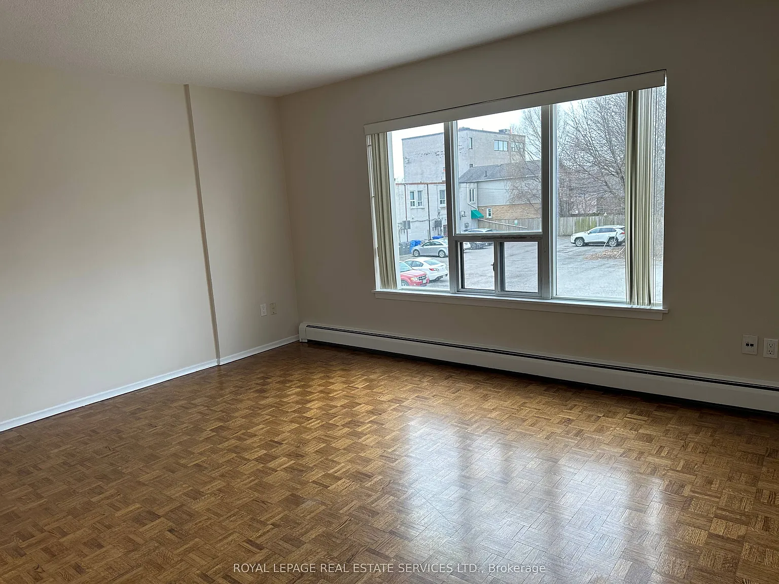 2 bed, $1,900 — Photo 2