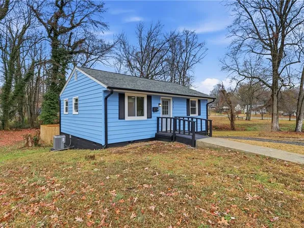 817 Tuscaloosa St, Greensboro, NC 27406