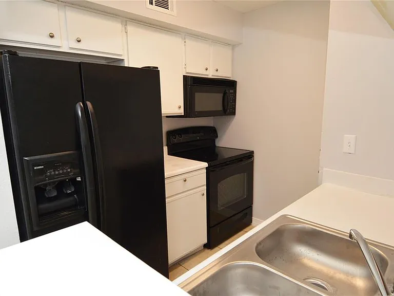 8643 Mallard Reserve Dr #104 — Photo 7
