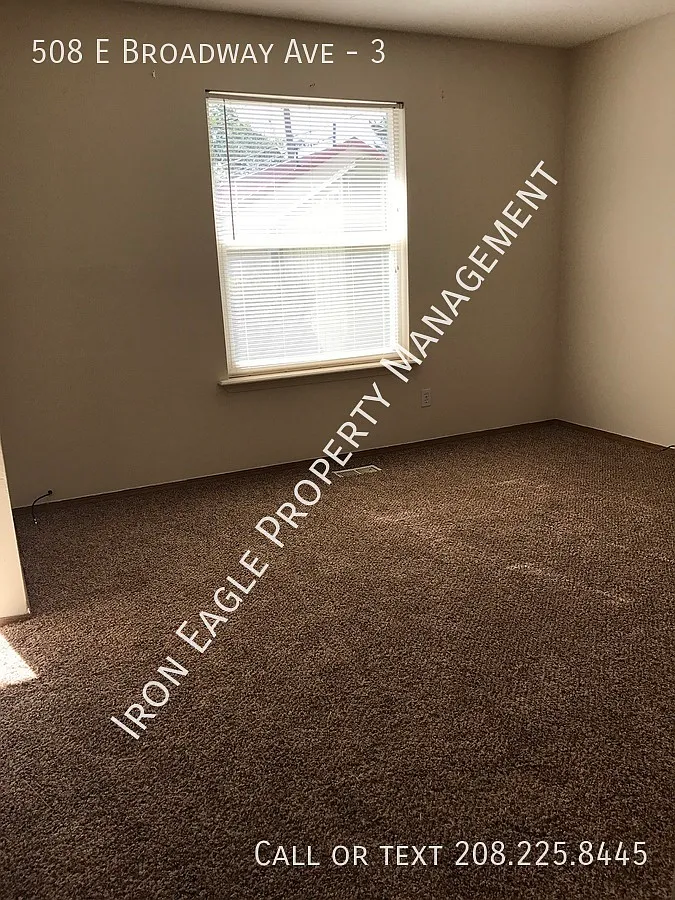 2 bed, 900 sqft, $1,325 — Photo 3