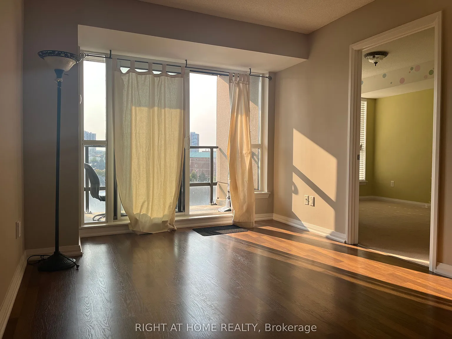 220 Forum Dr #707 photo 1