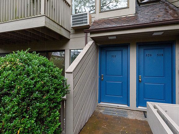 1465 E Putnam Ave Unit 511-print-003-008-Exterior-3463x2309-300dpi.jpg