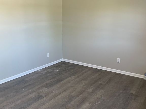 2nd image of 1008 Claremont Ave