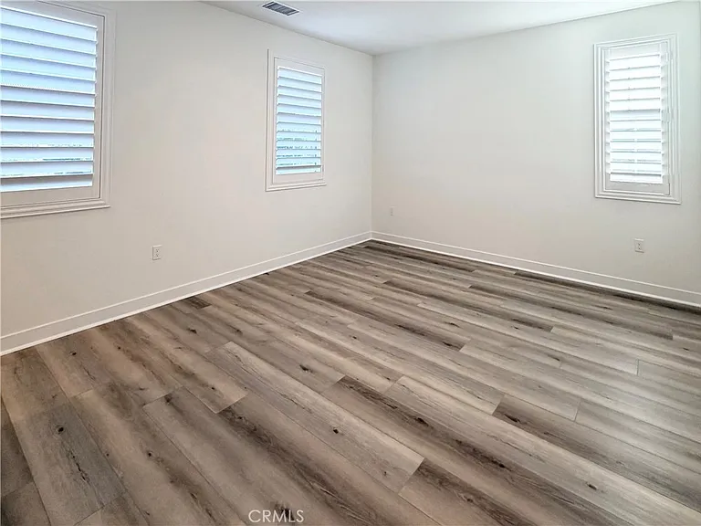 26756 Bermudez St — Photo 35