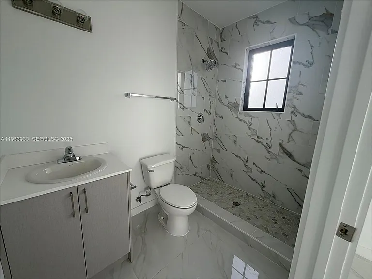 2308 E 4th Ave #208 — Photo 8
