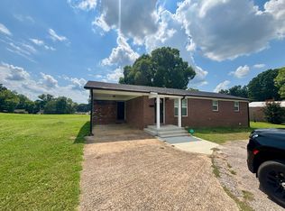 111 W 9th St #115, Trenton, TN 38382