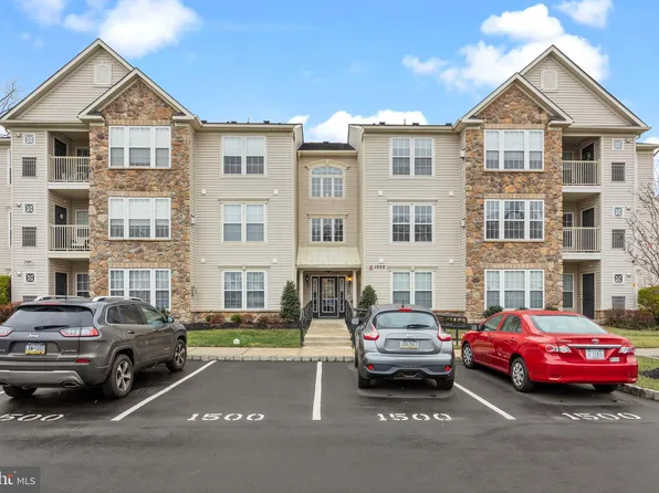 1500 Moore St Unit 204, Bristol, PA 19007