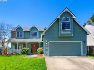 3195 NE Sunburst Ave, Hillsboro, OR 97124