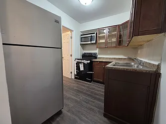 33 East 40th Street, #1A