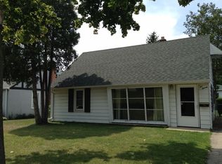 1020 Franklin Ave, Winthrop Harbor, IL