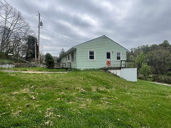 2nd image of 96 Darnell Rd