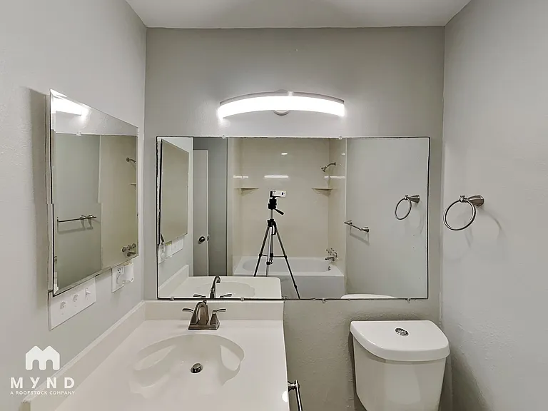 14839 Green Valley Dr — Photo 17