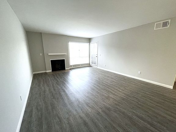 3rd image of 3445 Mentone Ave #205