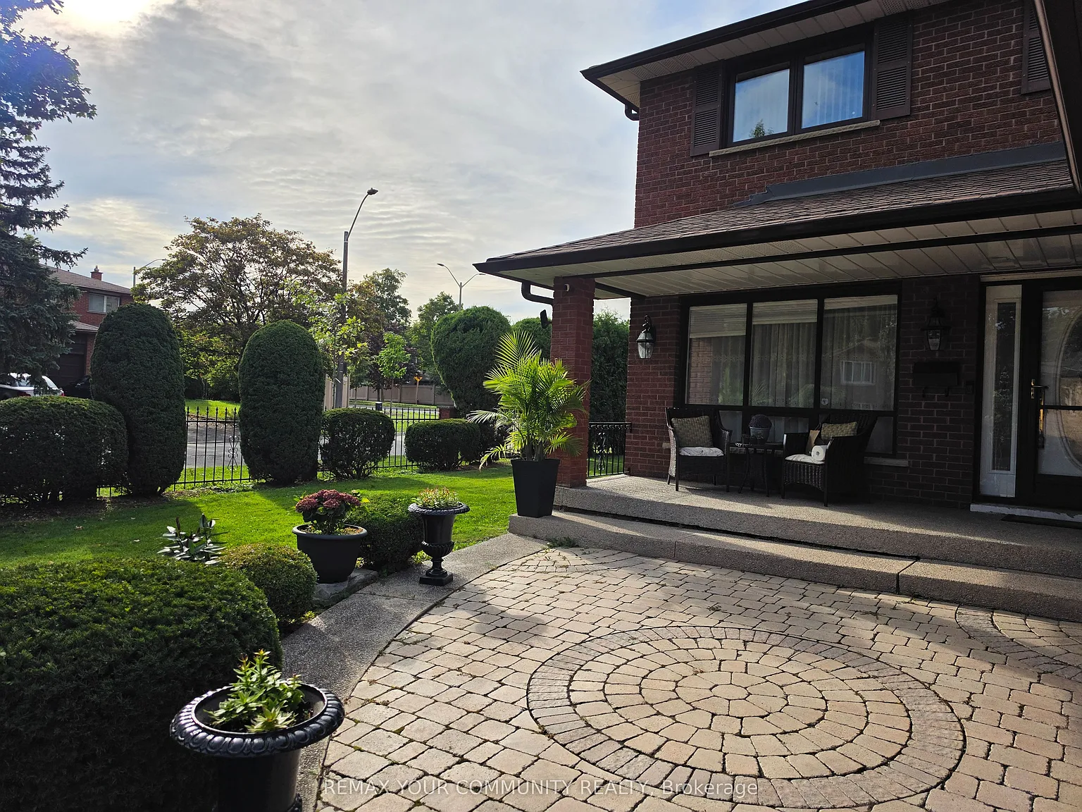 4 bed, $5,000 — Photo 3