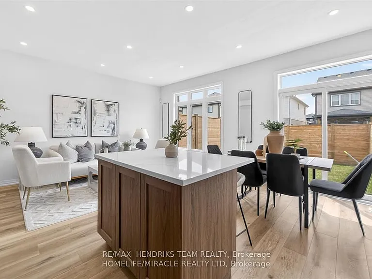 7353 Marvel Dr — Photo 14