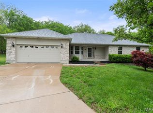 403 Lighthouse Ct, Villa Ridge, MO 63089