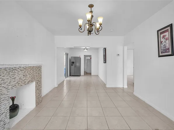 1621 NW 33rd St, Miami, FL 33142