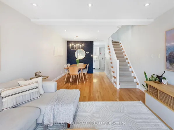 101 Hammersmith Ave #203, Toronto, ON M4E 2W3