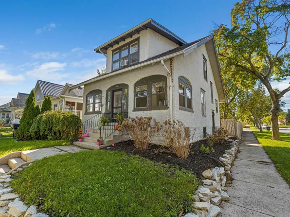 601 E King St, Garrett, IN 46738
