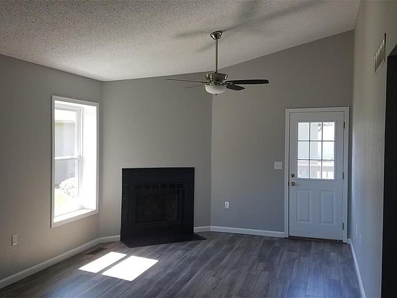 2nd image of 11 Peachtree Ln