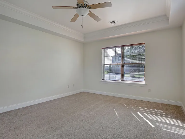 312 Sleepy Hollow Dr — Photo 29