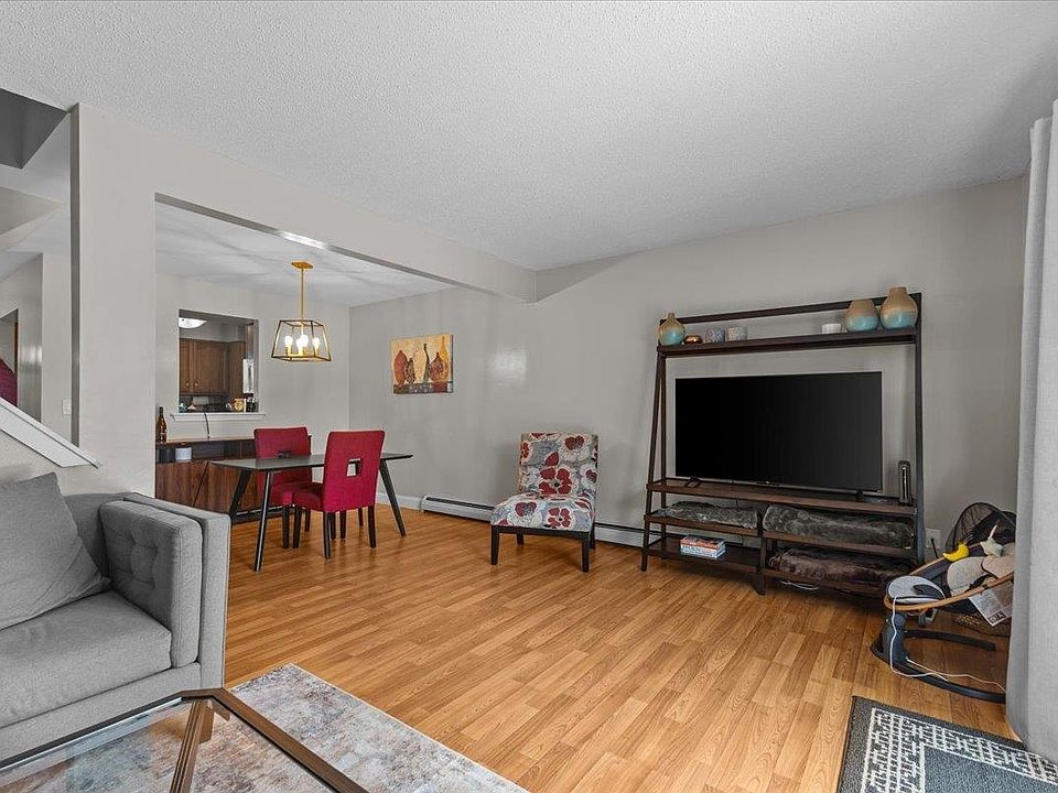 1st image of 200 Acorn Drive #204
