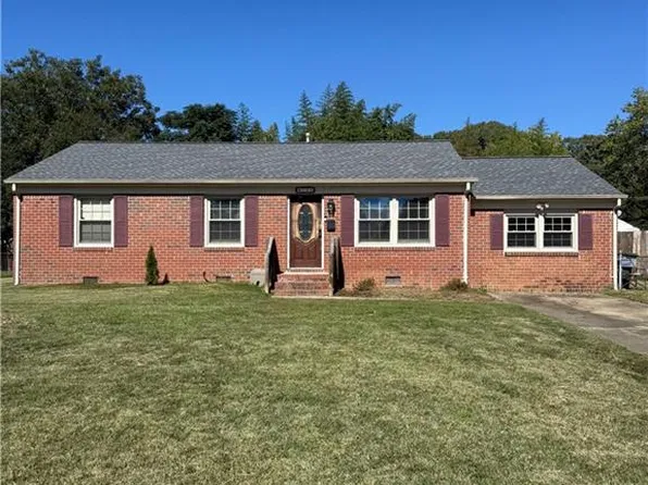 148 Hawthorne Dr, Newport News, VA 23602