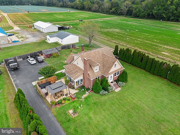 2nd image of 5357 Lake Rd