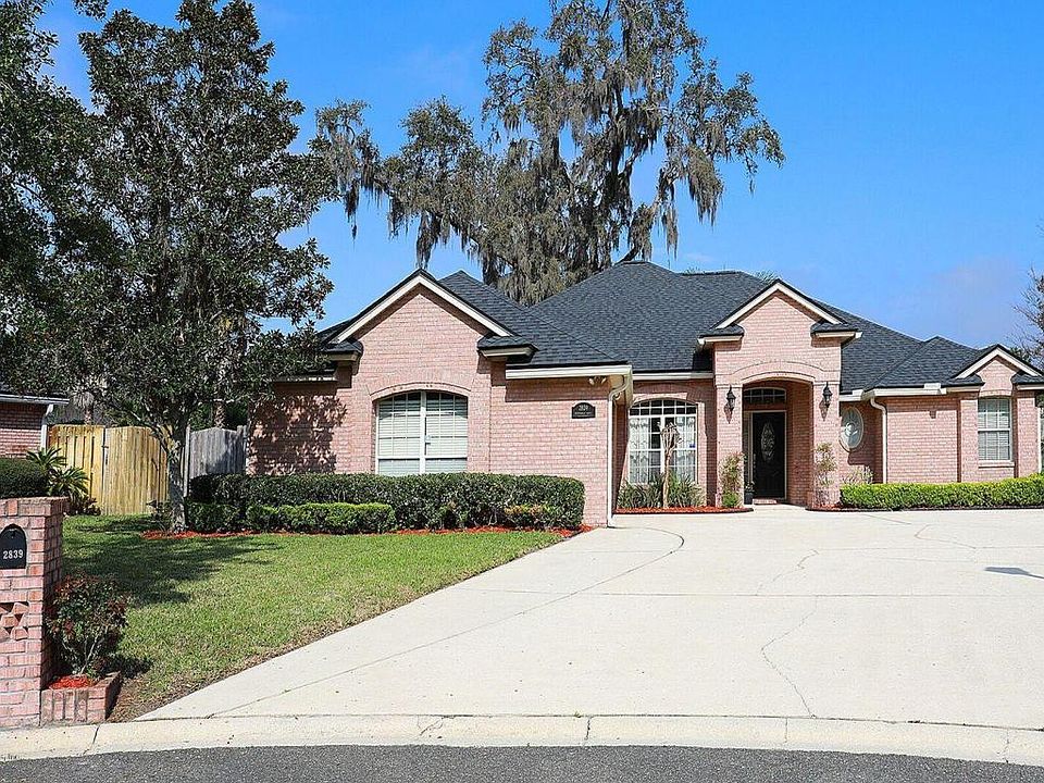 1st image of 2839 Sweetholly Dr