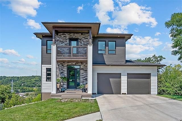 1st image of 3724 S Thompson Cir