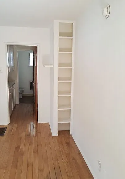 939 N Stanley Ave #4 — Photo 4
