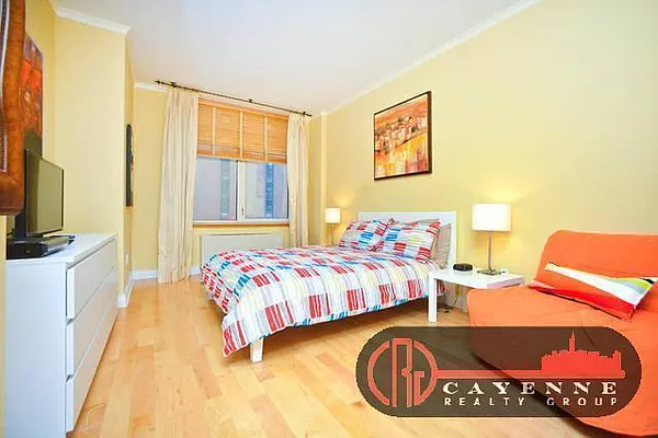 Rented by Cayenne Realty Group | media 12