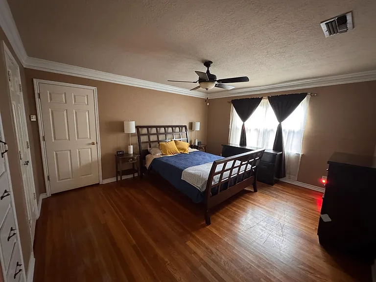 1603 Fawnhope Dr — Photo 7