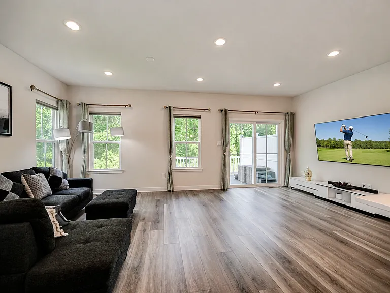 56 Pratt Ln — Photo 7