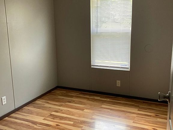 4th image of 53 Fortner Dr #10