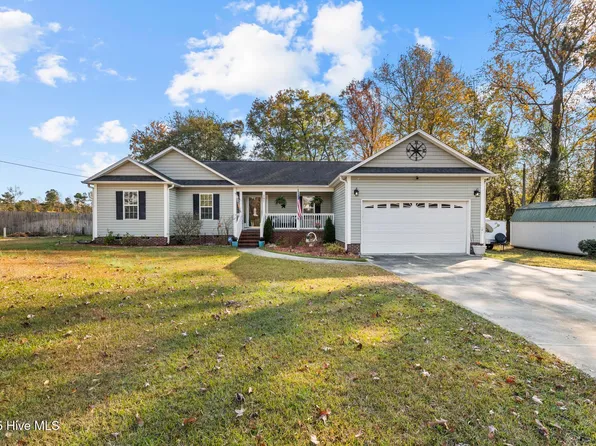 101 Broadwater Drive, Jacksonville, NC 28540