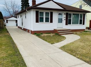 1208 Hillsdale Ave, Parma, OH 44134
