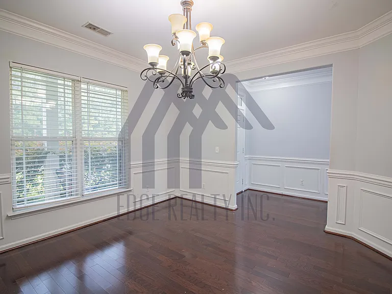 110 Spring Lakes Dr — Photo 5