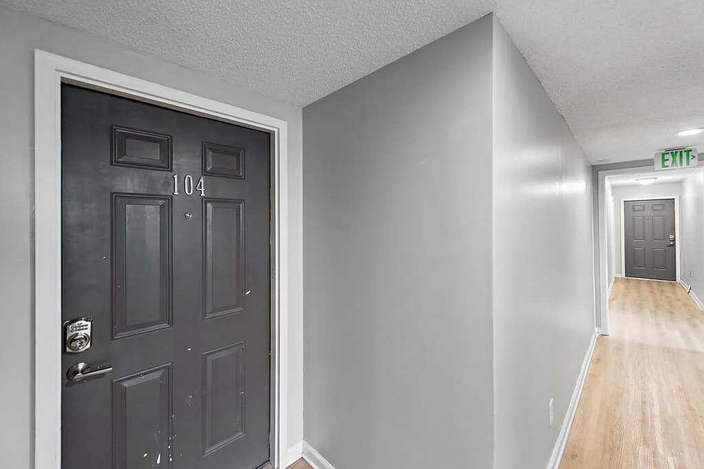 MARTIN CITY FLATS — Photo 4