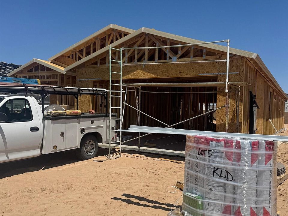 1st image of 3511 S Santana Dr