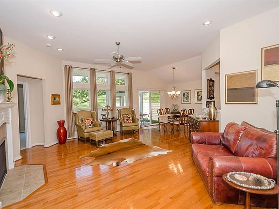 5th image of 63 Bedles Ct
